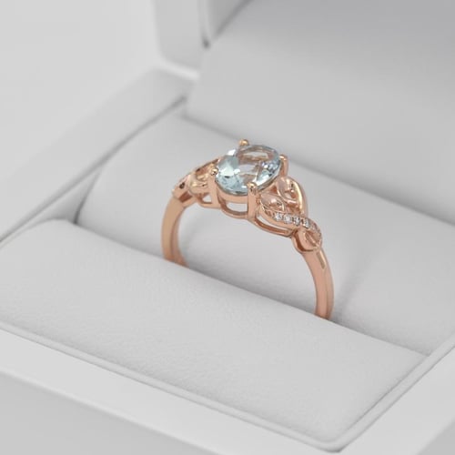 Goldener Aquamarinring mit Diamanten Alanyse