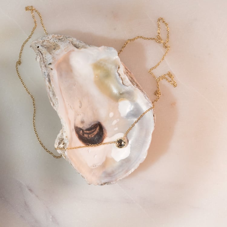 Minimalistische Kette mit einem Salt and Pepper Diamanten Ameera 103543