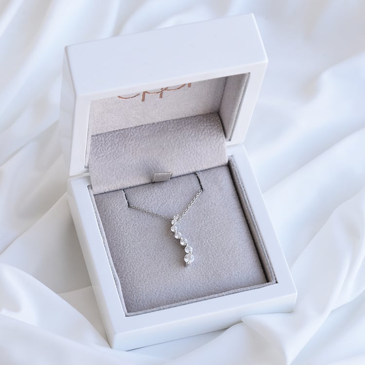 Elegante Anhänger mit glänzenden Diamanten Jessica 85738