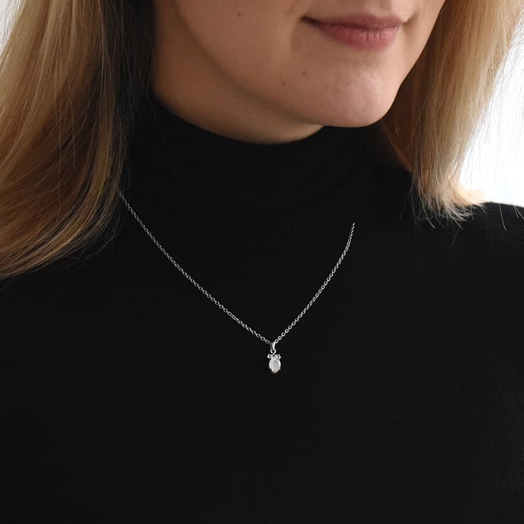 Silberner Anhänger mit einem Topas und Mondsteinen Kiri 73006