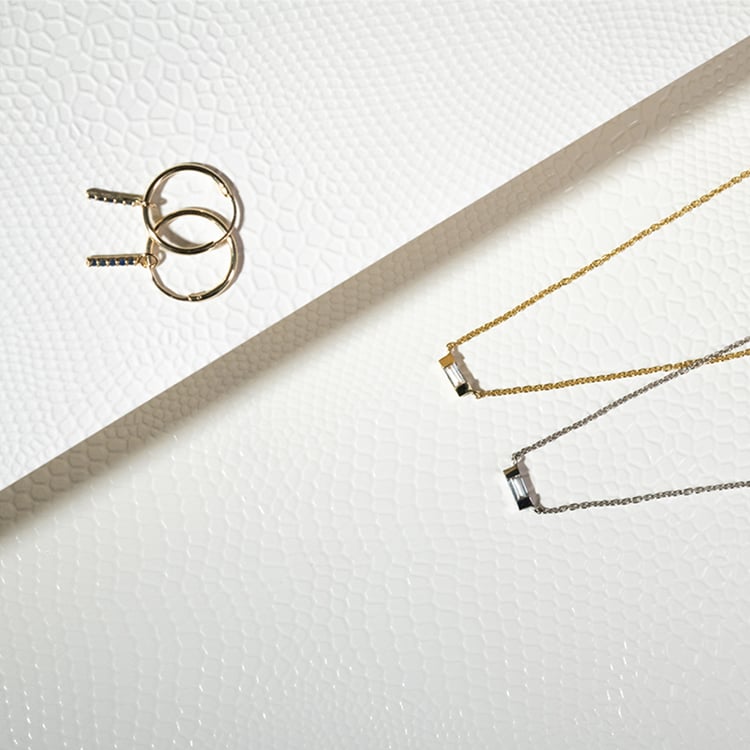 Halskette aus Gold mit weißem Saphir mit Baguette-Form Sharly 129238