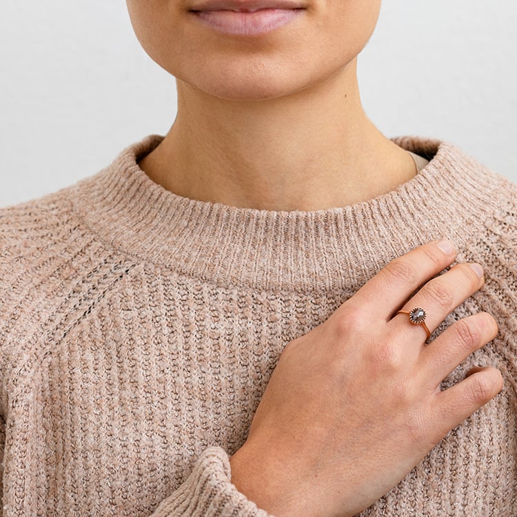 Goldring mit ovalem Salt and Pepper Diamanten Marcea 133254