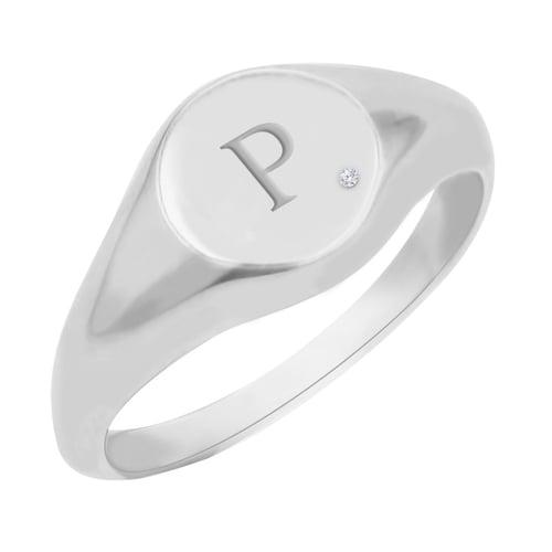 Ring mit einem Diamanten und eingraviertem Buchstaben Khloe