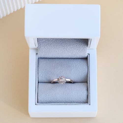 Minimalistischer Ring aus Gold mit Morganit Sonnie