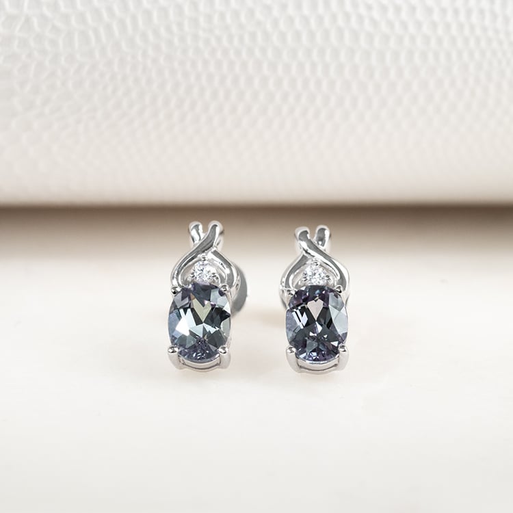 Ohrstecker mit Lab Grown Alexandriten und Zirkonia Orvelle 133297