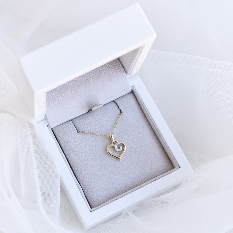 Goldener Anhänger in Herzform mit Diamanten Emeka 93655