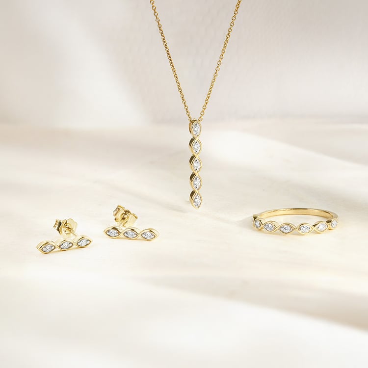 Goldener Anhänger mit Lab Grown Diamanten Alice 163498