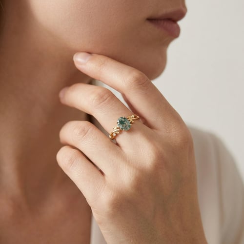 Bezaubernder Ring mit Moosachat und Moissaniten Abdula