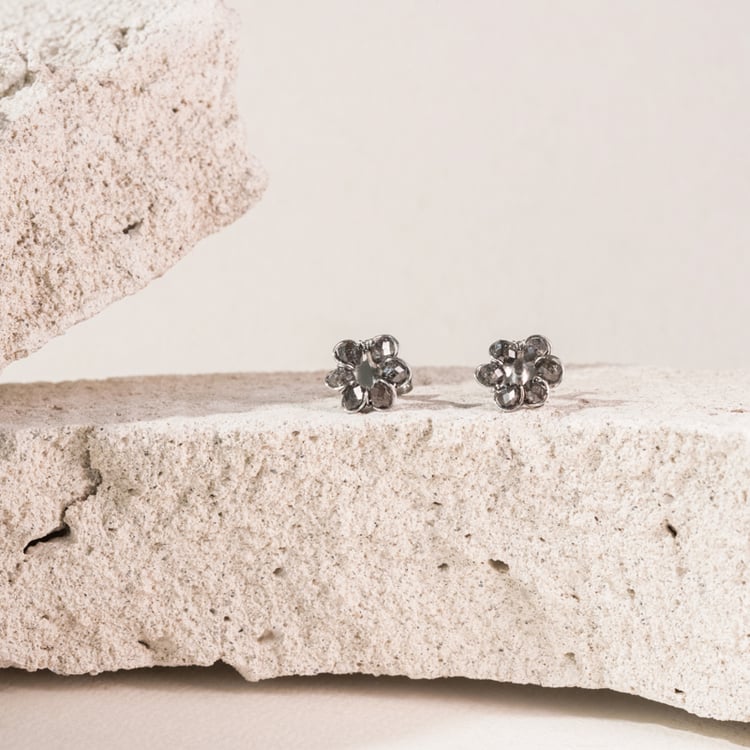 Ohrringe in Blumenform mit Salt and Pepper Diamanten Silva 101056