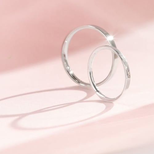 Flache Eheringe aus Platin Ilah