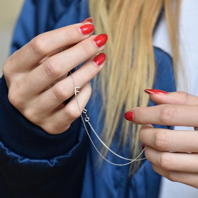 Personalisierte Halskette mit Buchstabe Lupe 30803