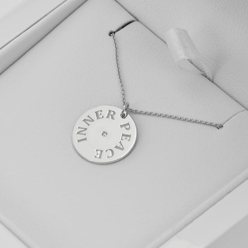 Platinanhänger mit Diamant und Gravur nach Wahl Cassius
