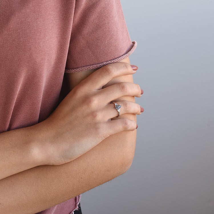 Unikater Ring mit Salt and Pepper Diamant Rogue 67502