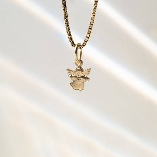 Goldener Anhänger mit Engel Uriel