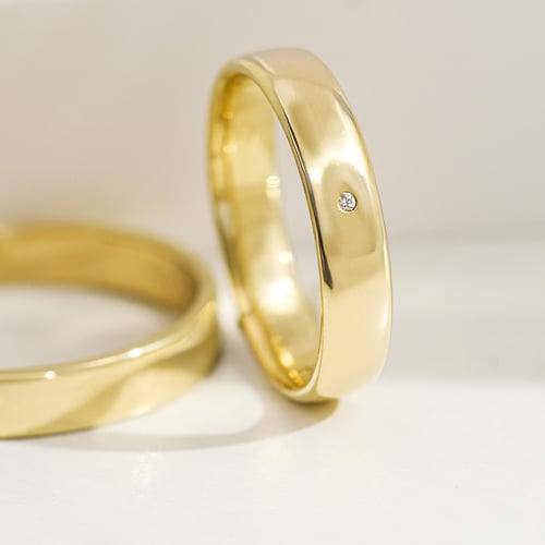 Schlichte Trauringe mit Diamant-Damenring Stanista