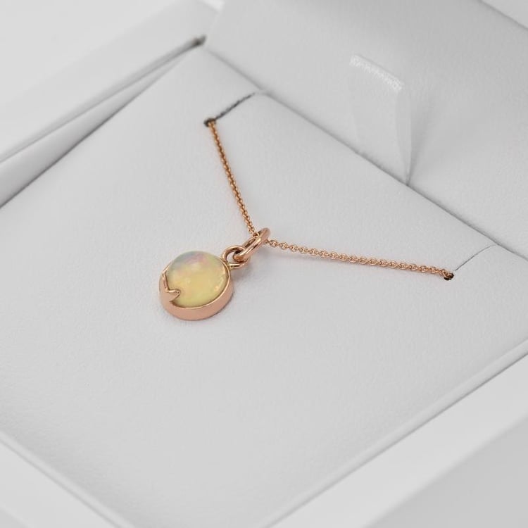 Anhänger mit weißem Opal 29739