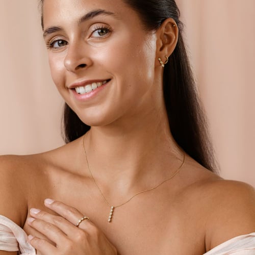 Goldener Anhänger mit Lab Grown Diamanten Alice
