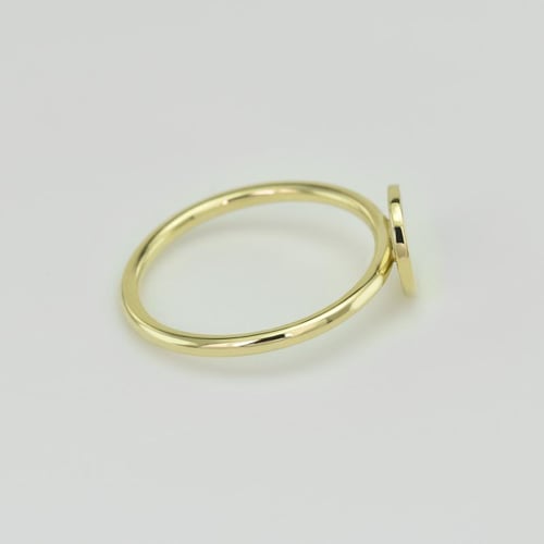 Ring aus Gold mit Diamant und Gravur Narik