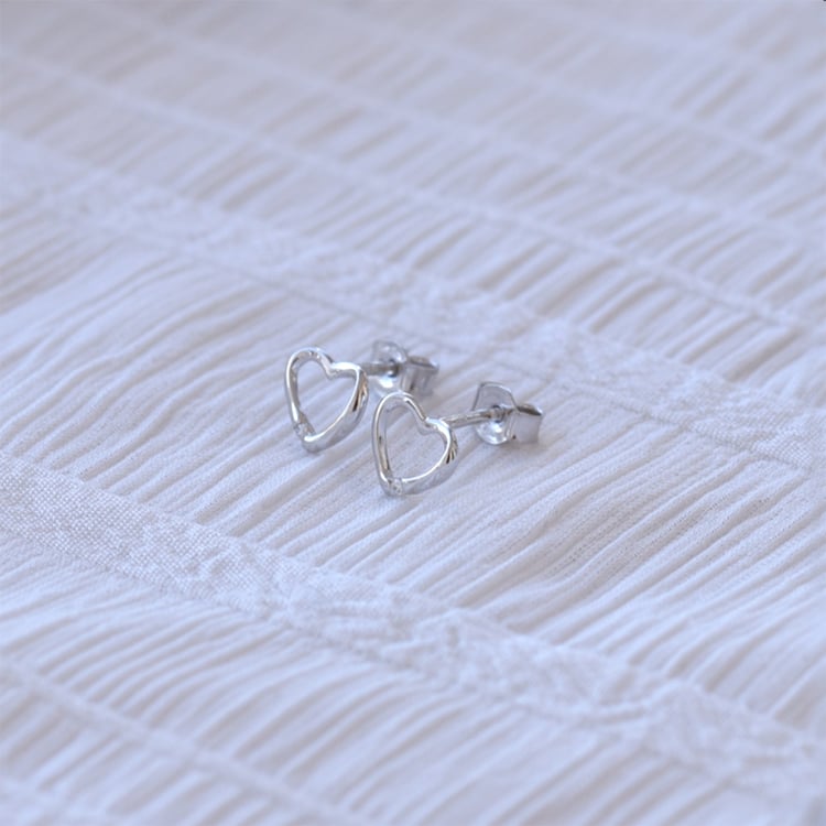 Silberohrringe in Herzform mit Diamanten Stella 70056
