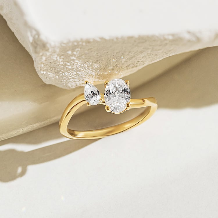 Gewellter Verlobungsring 154900