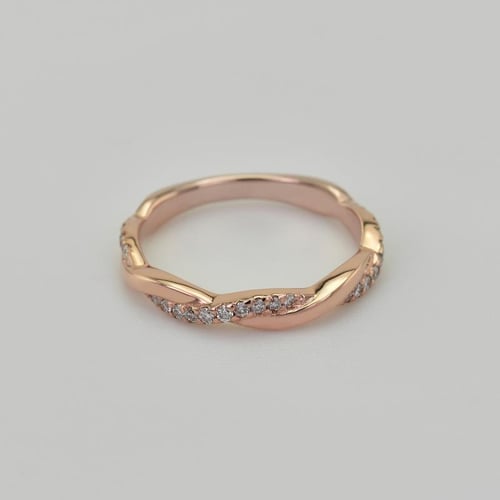 Gewundener Ring mit Lab Grown Diamanten Malea
