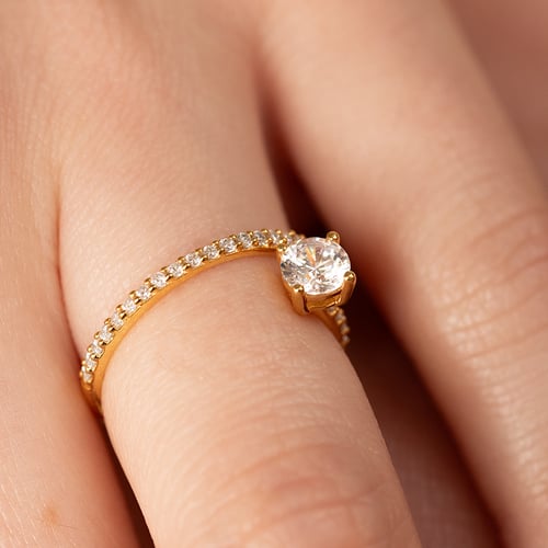 Unkonventioneller Verlobungsring mit Diamanten Cyrus