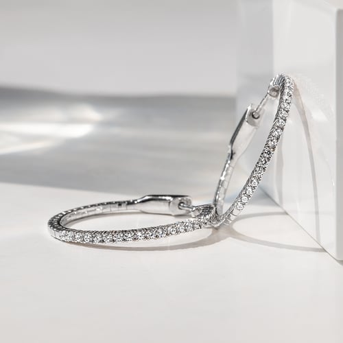 Goldene Flexi Creolen mit Lab Grown Diamanten Zeta