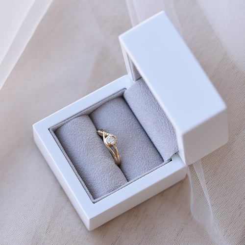 Verlobungsring mit Diamanten Milia