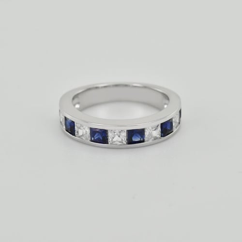 Silberner Memoryring mit Zirkonia Vuolo