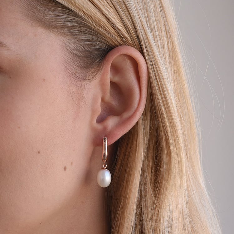 Vergoldete Hängeohrringe mit Perlen Moishe 65618