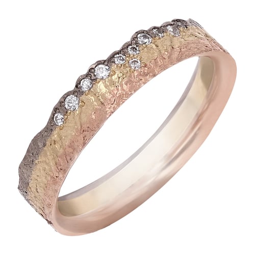 Originelle Trauringe aus Gold mit Diamanten Diame