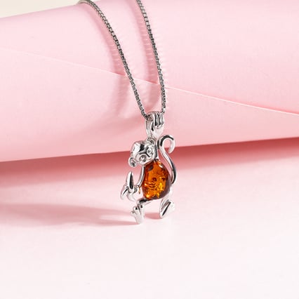 Silberner Anhänger in Form eines Äffchens Mabuk