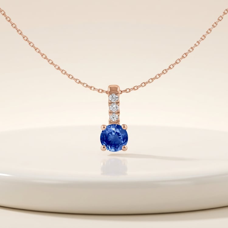 Romantischer Anhänger mit blauem Saphir und Lab Grown Diamanten Dai 171104