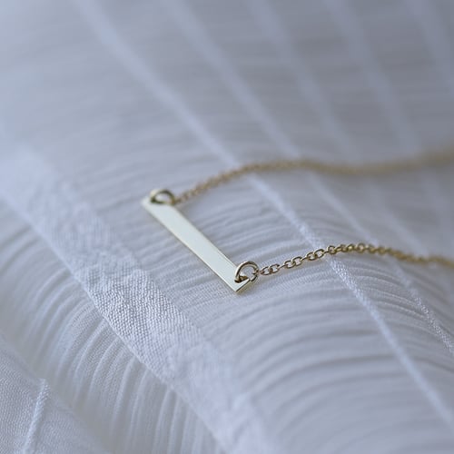 Minimalistisches Goldarmband Bar