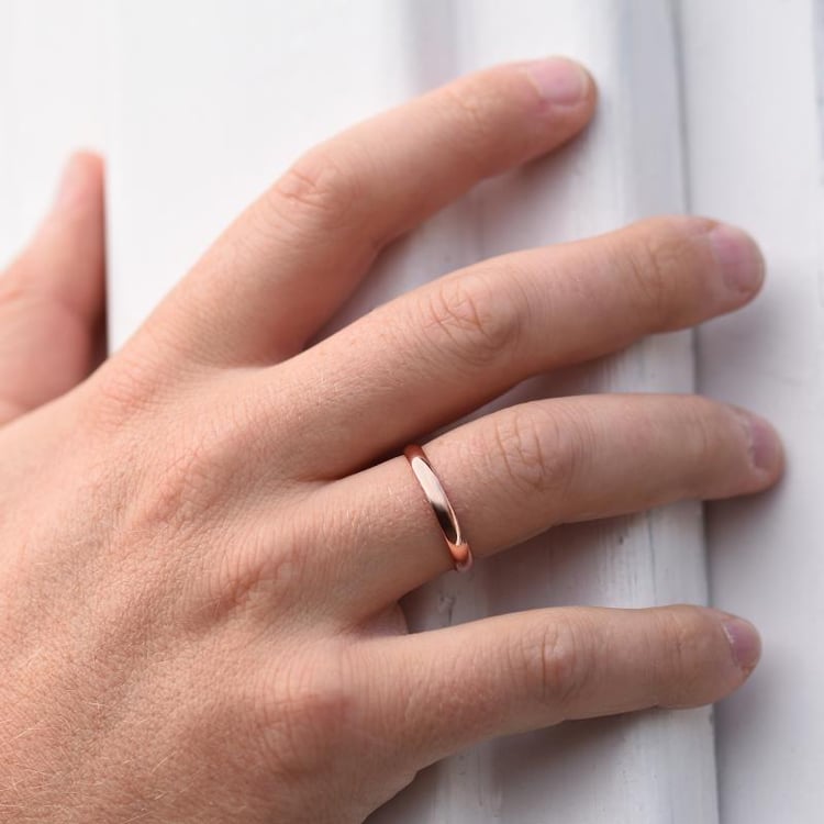 Herren Ring für Hochzeit auf dem Finger 47744