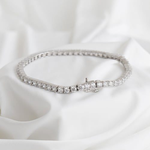 Silbernes Armband mit glitzernden Zirkonia Greer