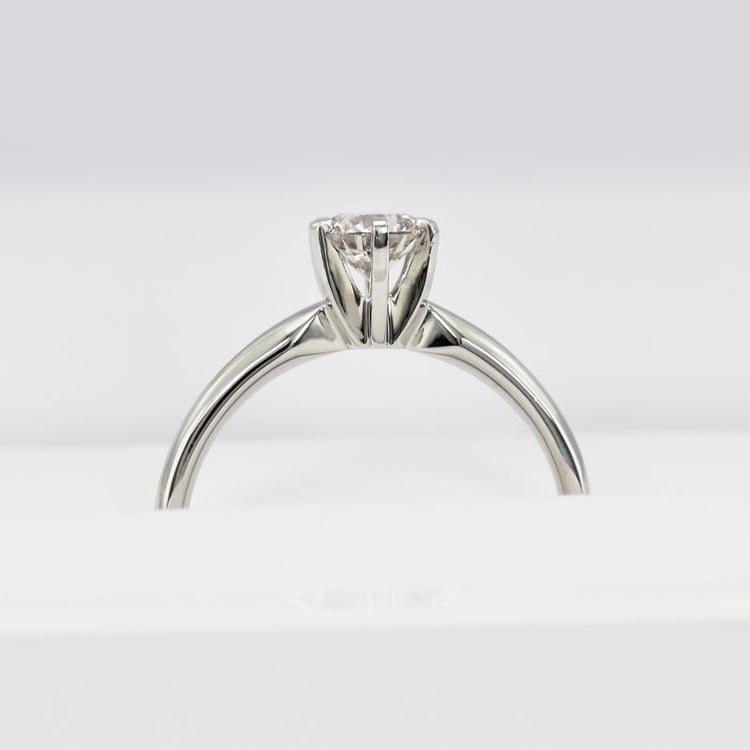 Ring aus Platin 13355