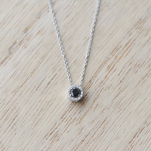 Halo-Anhänger mit schwarzem Diamanten Vicky