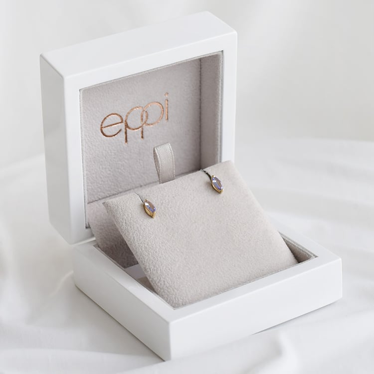 Minimalistische silberne Ohrringe mit Tansaniten Andine 92193