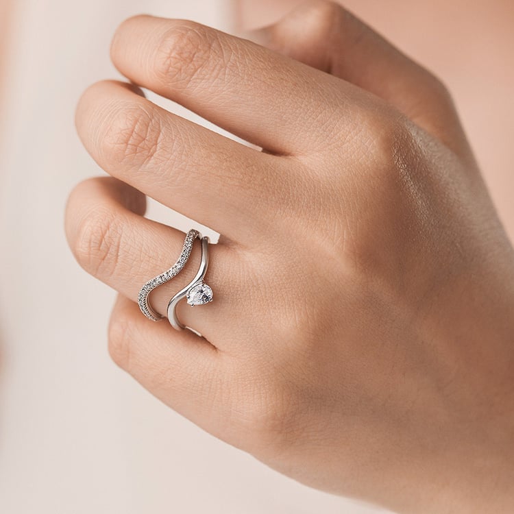 Romantisches Verlobungs-Set mit Lab Grown Diamantringen 156535