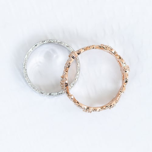 Eternity Goldring mit weißen Topasen Chaya