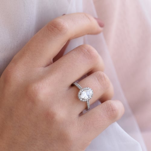 Eleganter Verlobungsring mit Moissanit Jody