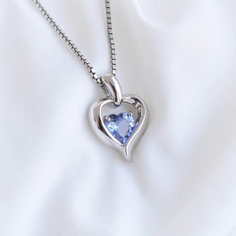 Silberner Anhänger mit Tansanit Lovelyn 88850