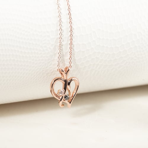 Goldener Anhänger mit weißem und schwarzem Diamanten Lynelle