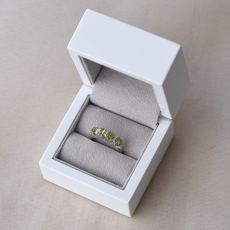 Silber-Ring mit ovalen 2ct Olivinen Montys 65336