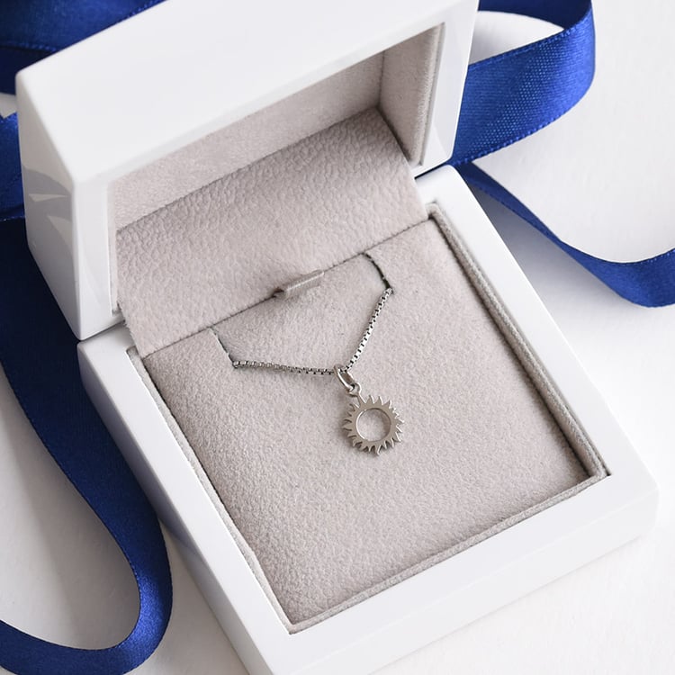 Silberner Anhänger in Sonnenform Sunny 78142