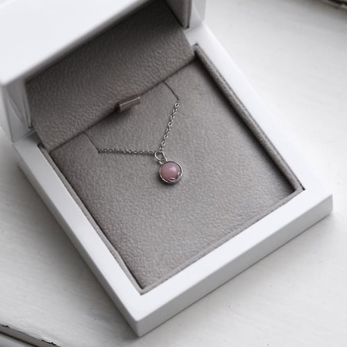 Blumenkette aus 585 Gold mit rosa Opal als Cabochon Azalea