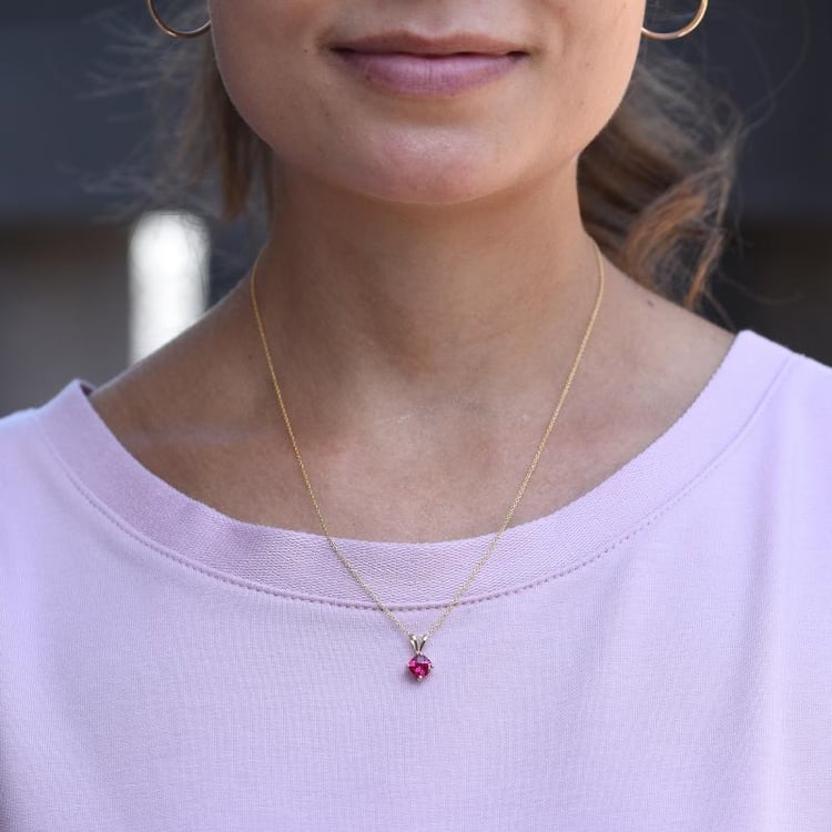 Goldanhänger mit Rubin Rafyna 47448