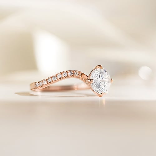 Unkonventioneller Verlobungsring mit Diamanten Elise