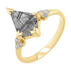 Einzigartiger Ring mit einem Rutilkristall Kettil